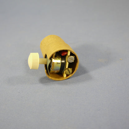 Leviton DIMMER Light Socket Lampholder REPLACEMENT CORE Only 150W 120V Bulk 6151