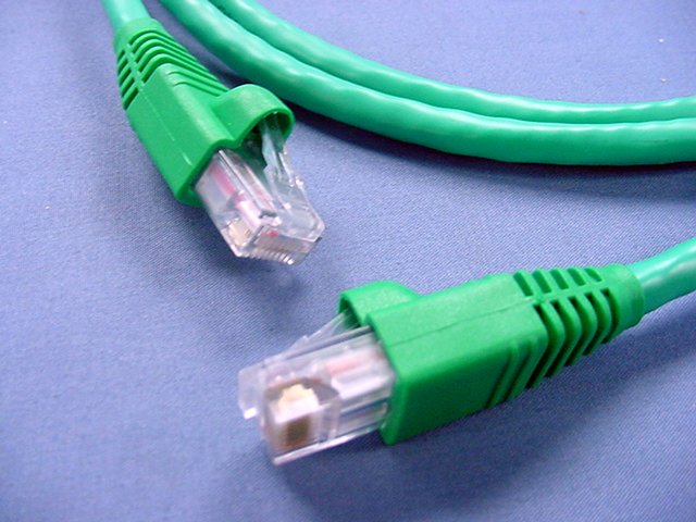 Leviton 62460-5G Cat 6+ Cables Green 5' Extreme Ethernet Patch Cord Wire 25-Pack