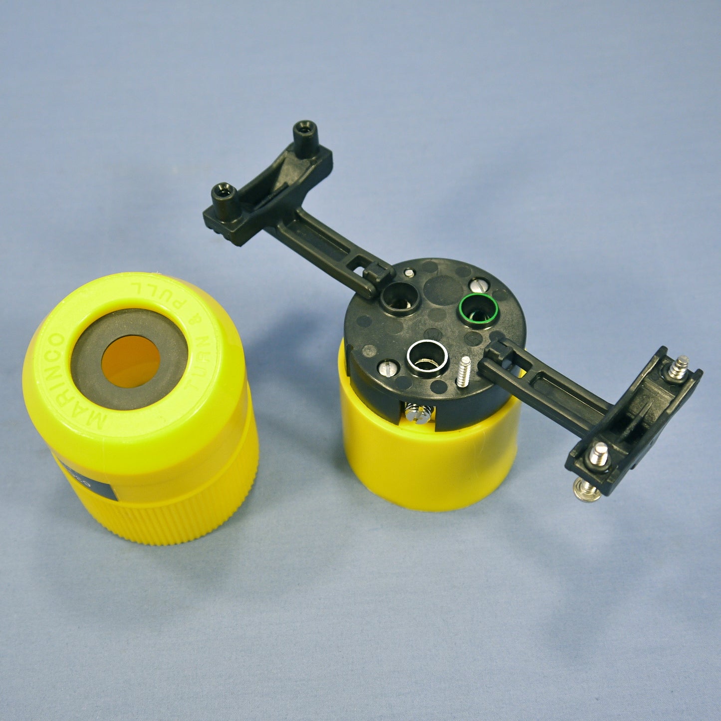 Leviton Yellow Turn Lock Plug NON-Nema 125V 50A Corrosion Resistant Bulk 6361-CR