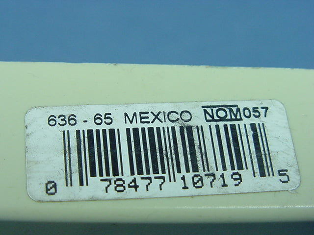 Leviton Ivory Plug-In Triple Tap Outlet Adapter Nema 1-15R 15A 125V Bulk 65-I
