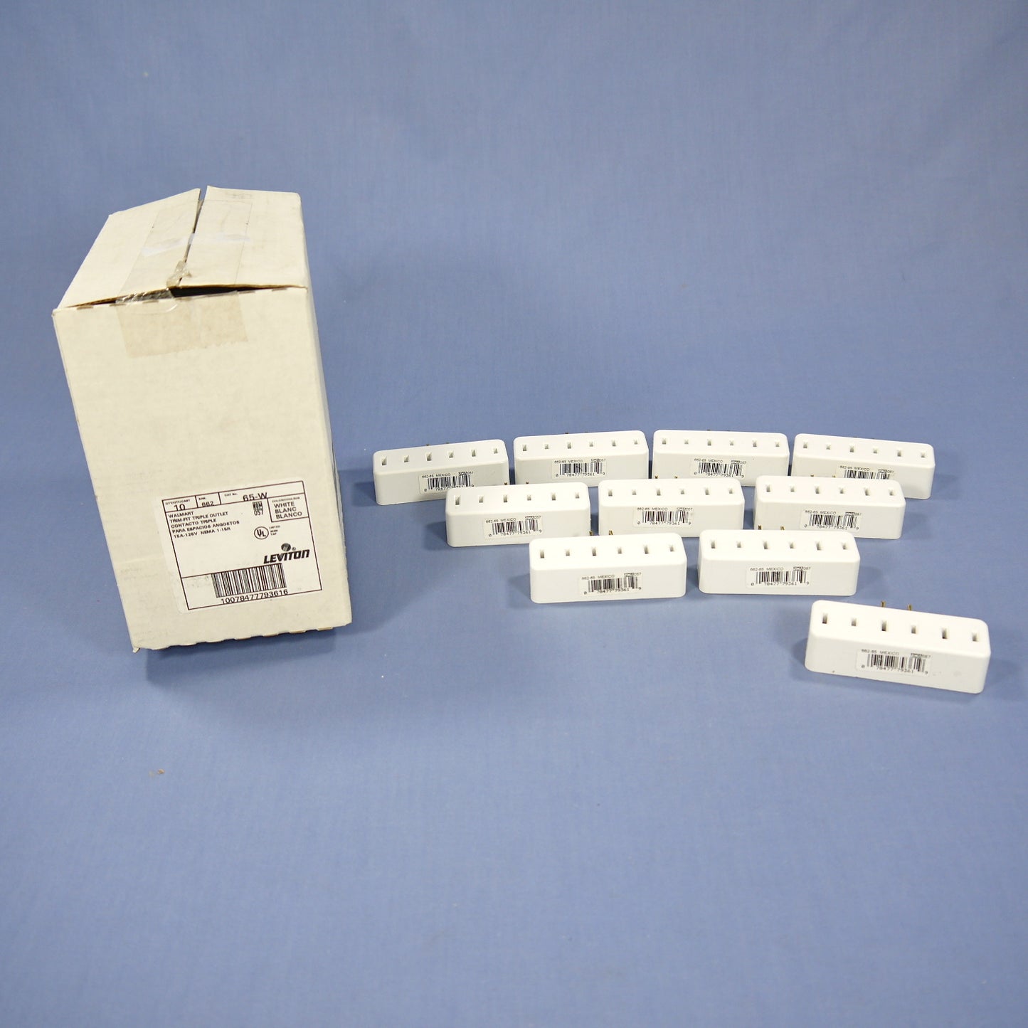 Leviton 65-W White Polarized Plug-In Triple Tap 15A Outlet Adapters 1-15R 10pk