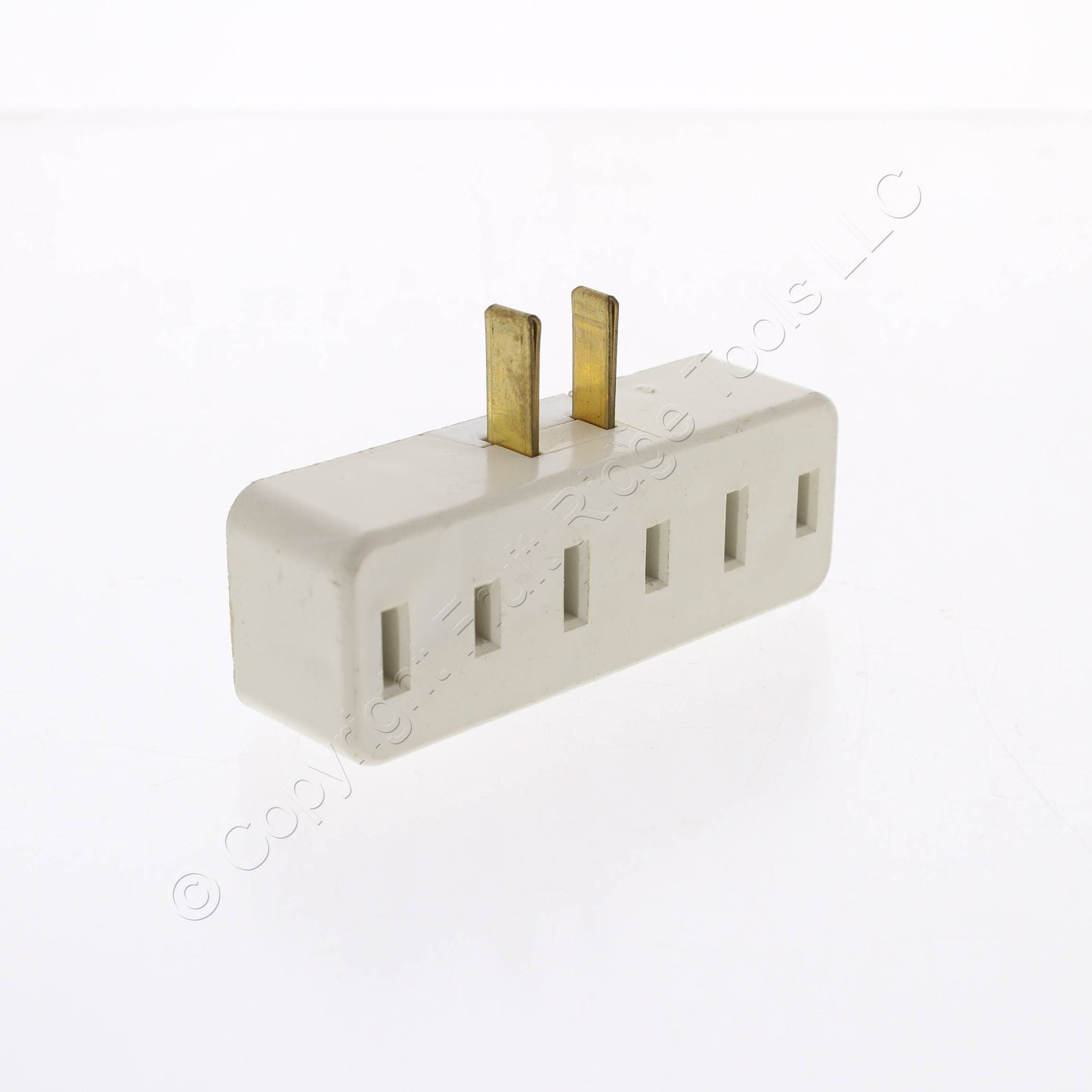 Leviton Faded White Adapter Plug-In Triple Tap Outlet Nema 1-15R 15A 125V 65-W