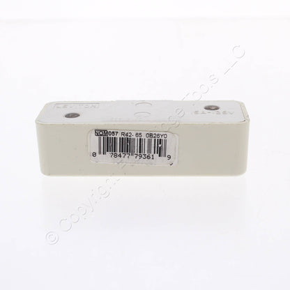 Leviton Faded White Adapter Plug-In Triple Tap Outlet Nema 1-15R 15A 125V 65-W