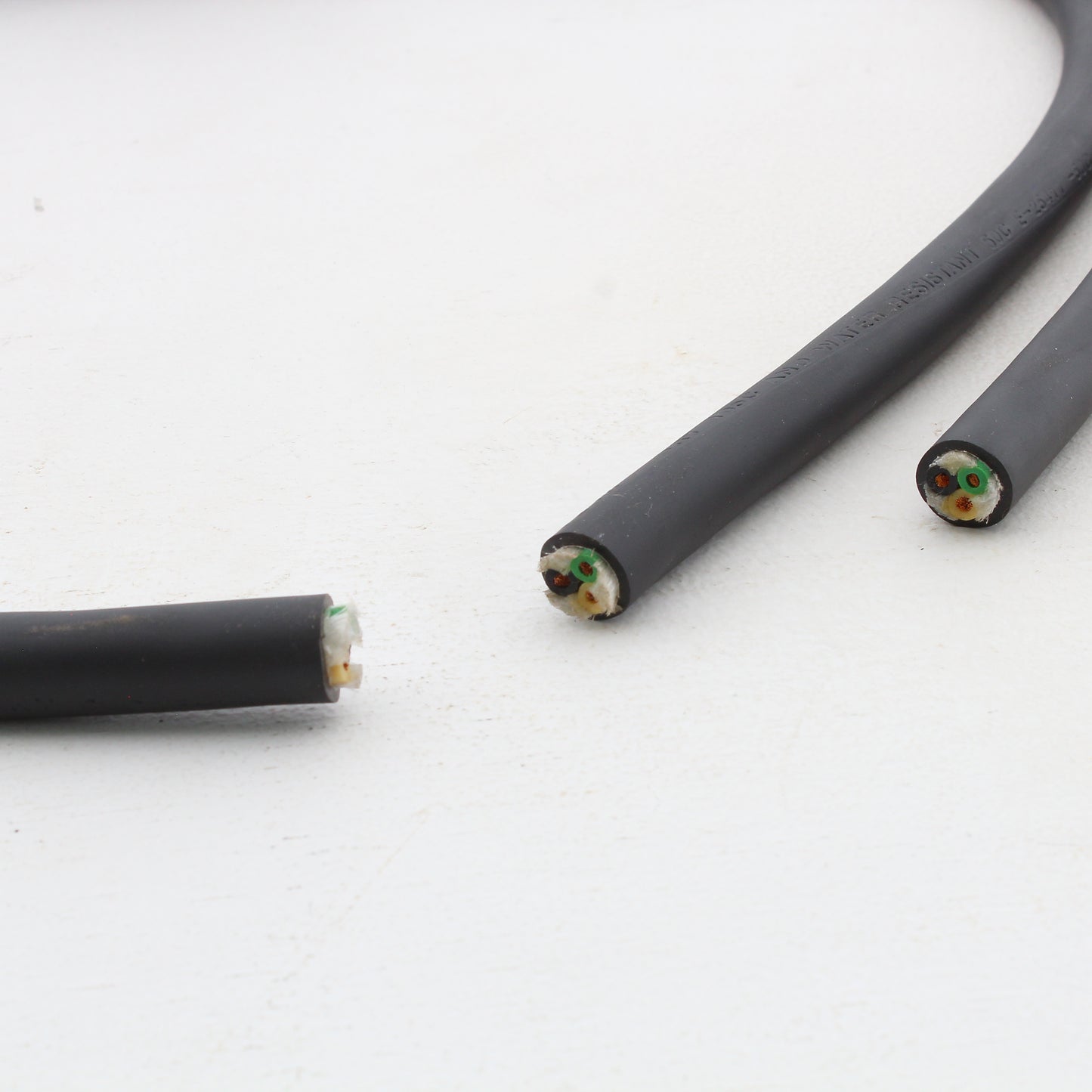 Leviton Black Y-Splice 3ft Water Resistant Extension Cable Stranded Wire E-25411