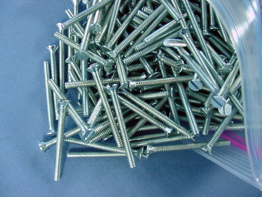 1000-Pack Bolt & Screw Co 1.5" Flathead 6-32 Thread Straight Slot Machine Bolts