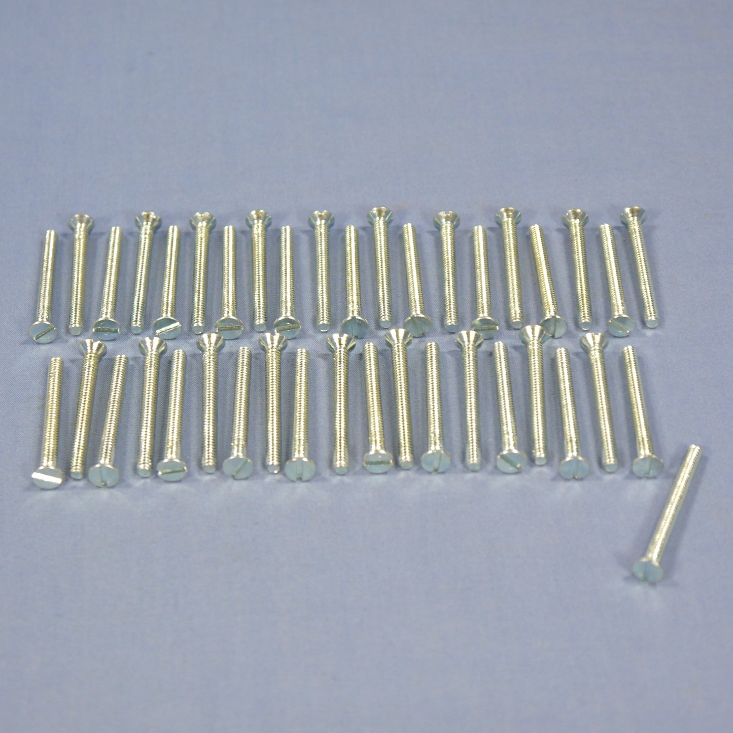 Uneeda 6C150MSFSZ Bolt & Screw Co 1.5" Flathead Device Mounting Screws 6-32 40pk