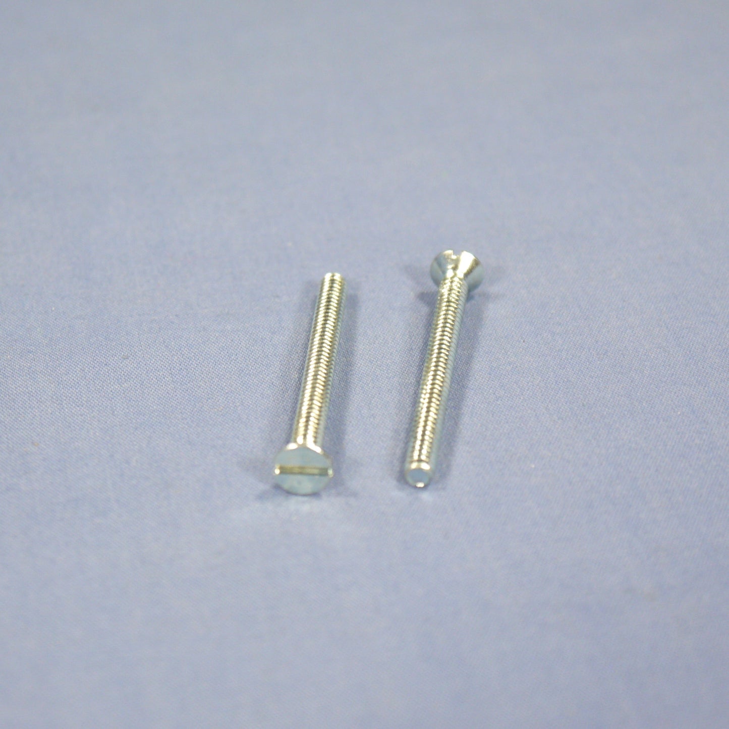 Uneeda 6C150MSFSZ Bolt & Screw Co 1.5" Flathead Device Mounting Screws 6-32 40pk