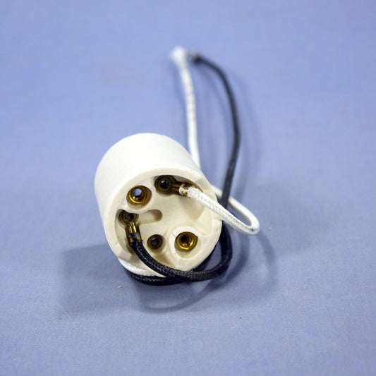 Leviton Unglazed Porcelain Light Socket Lamp Holder Medium 660W 250V 70035