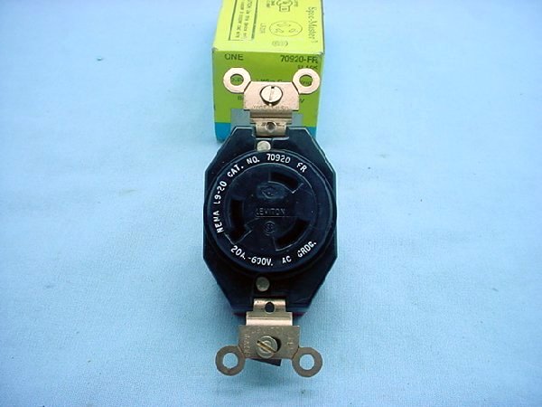 Leviton 70920-FR Twist Turn Locking Receptacle Outlet 20A 600V NEMA L9-20R Boxed