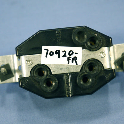 Leviton Twist Turn Locking Receptacle Outlet Nema L9-20R 20A 600V Bulk 70920-FR