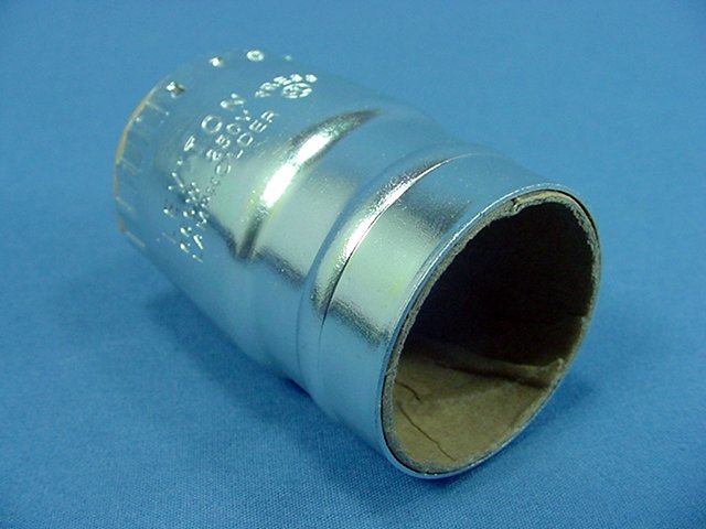 Leviton Nickel Light Socket Keyless Lamp Holder Electrolier SHELL Only 7108