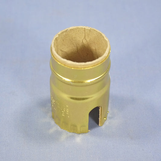Leviton Push Thru Light Socket Electrolier Lamp Holder Metal Shell 660W 7111