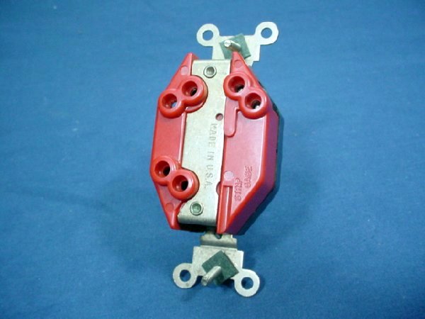 10 Leviton Twist Turn Locking Outlet Receptacles Nema L11-20R 20A 250V 71120-FR
