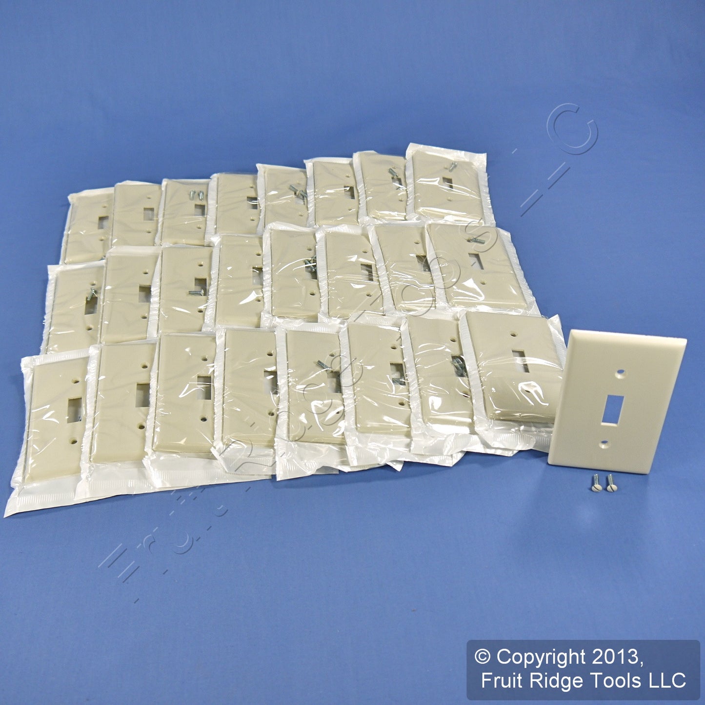 Leviton 78001 Light Almond 1-Gang Plastic Toggle Standard Wallplate Cover 25pcs
