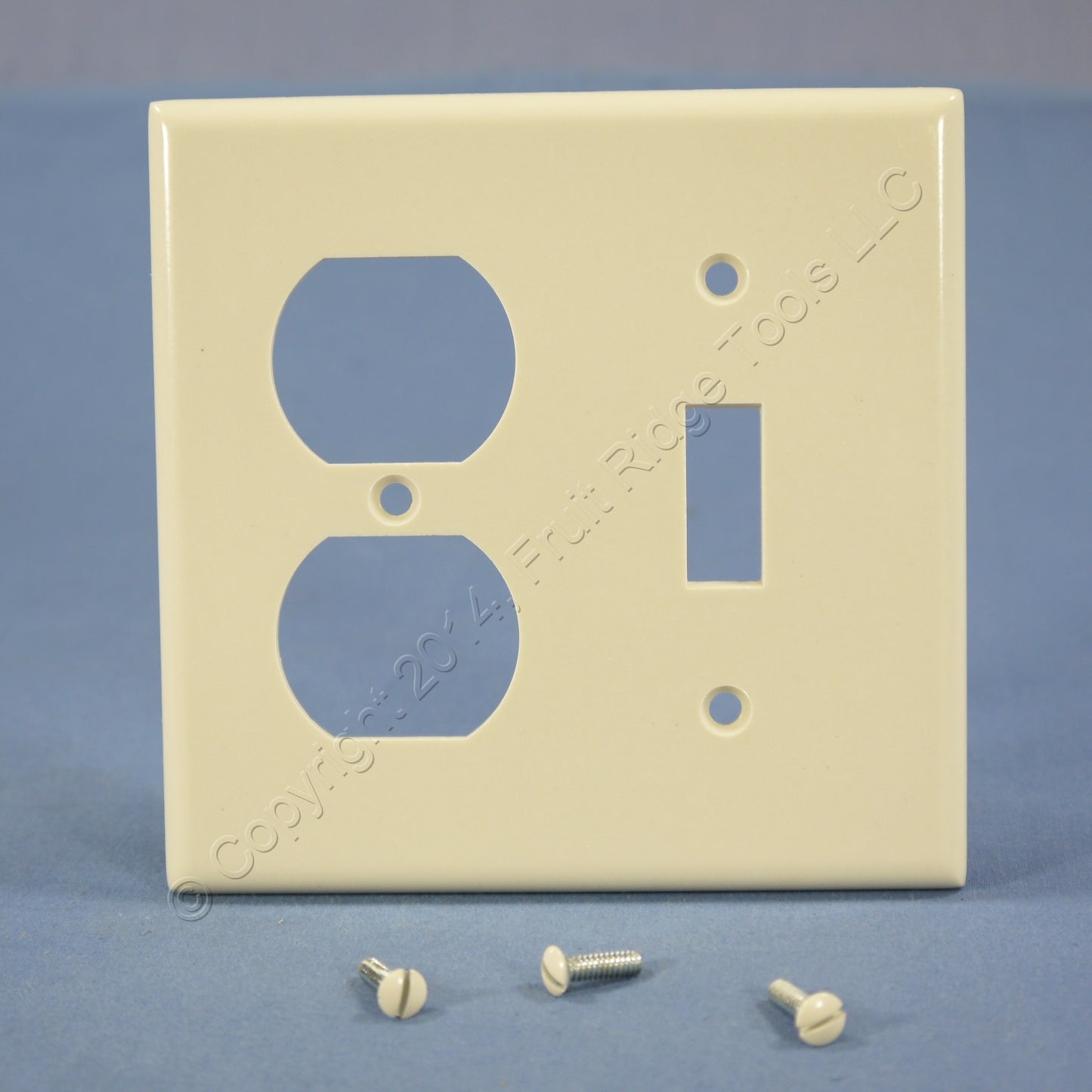 Leviton 78005-T Lt Almond 2-Gang Toggle Duplex Plastic Standard Wallplate Cover