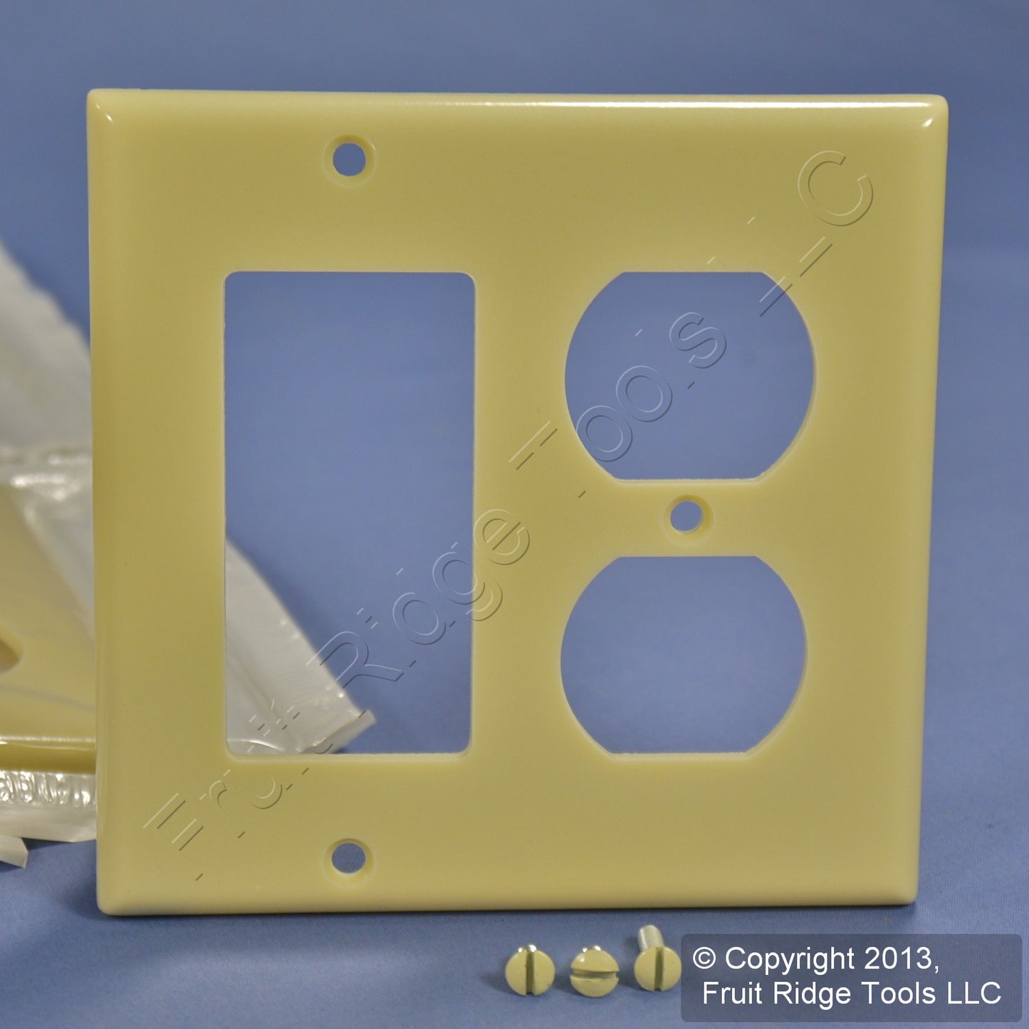 Leviton 80455-I Ivory 2-Gang Duplex Decora Plastic Standard Wallplate Cover 15pc