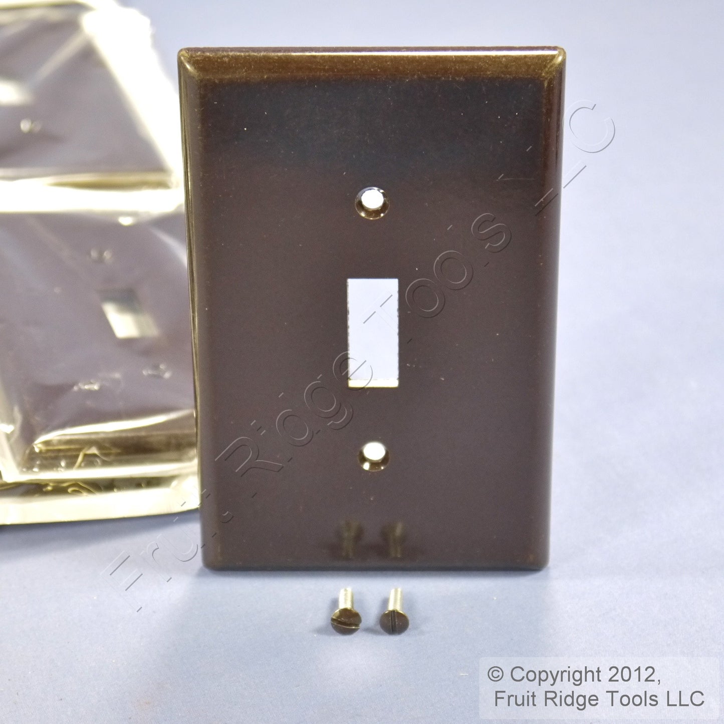 Leviton 80501 Brown 1-Gang Toggle Switch Plastic Midway Wallplate Covers 25-pack