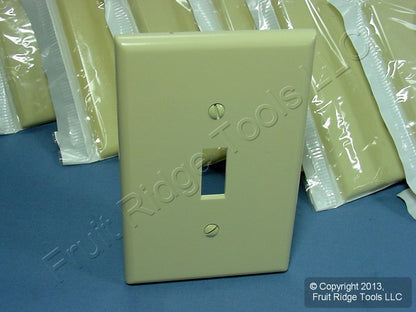 Leviton 80501-I Ivory 1-Gang Toggle Switch Plastic Midway Wallplates 100-pack