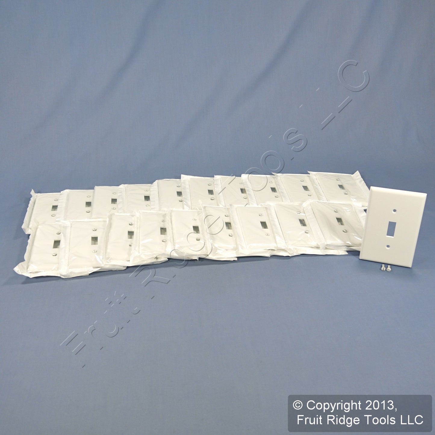 Leviton 80501-W White 1-Gang Toggle Switch Plastic Midway Wallplate Covers 20pcs