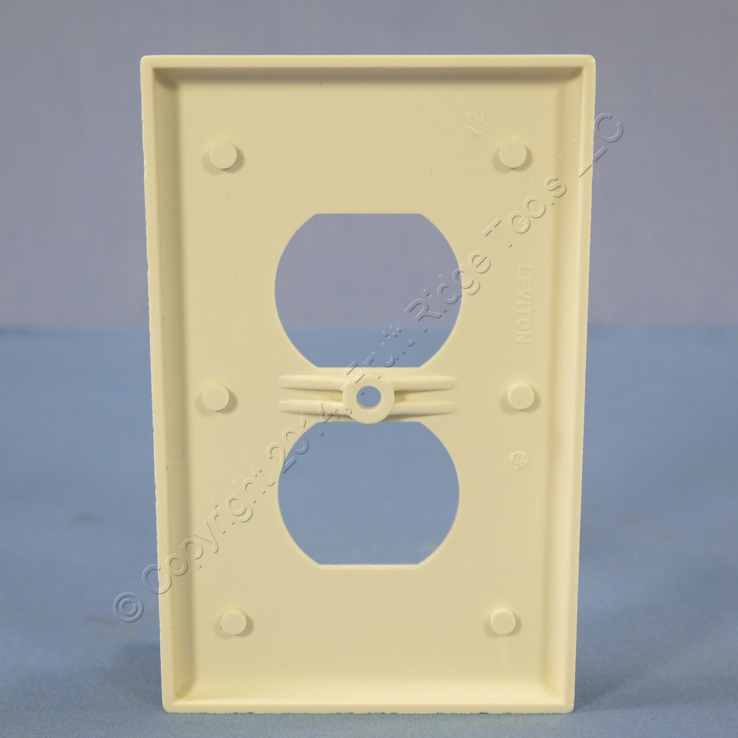 Leviton 80503-A Almond 1-Gang Duplex Outlet Plastic Midway Wallplate Covers 3pcs