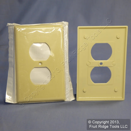 Leviton 80503-I Ivory 1-Gang Midway Wallplates Outlet Thermoset Covers 150-Pack