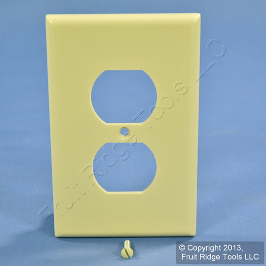 Leviton 80503-I Ivory 1-Gang Duplex Outlet Plastic Midway Wallplate Cover Plate