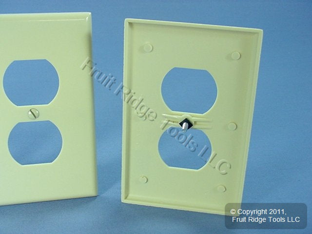 Leviton 80503-I Ivory 1-Gang Duplex Outlet Plastic Midway Wallplate Cover 3-pack