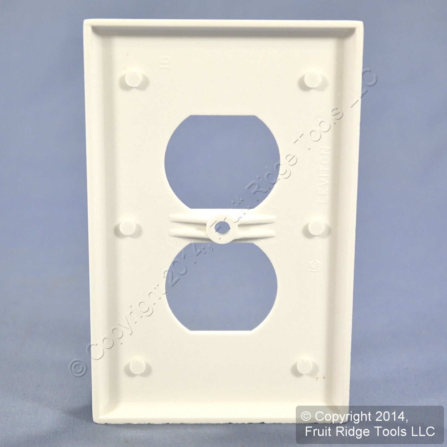 Leviton 80503-W White 1-Gang Duplex Outlet Plastic Midway Wallplate Cover Plate