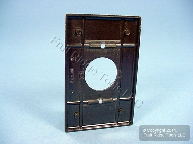 Leviton 80504 Brown 1-Gang Plastic Midway Single 1.406" Outlet Wallplate Cover