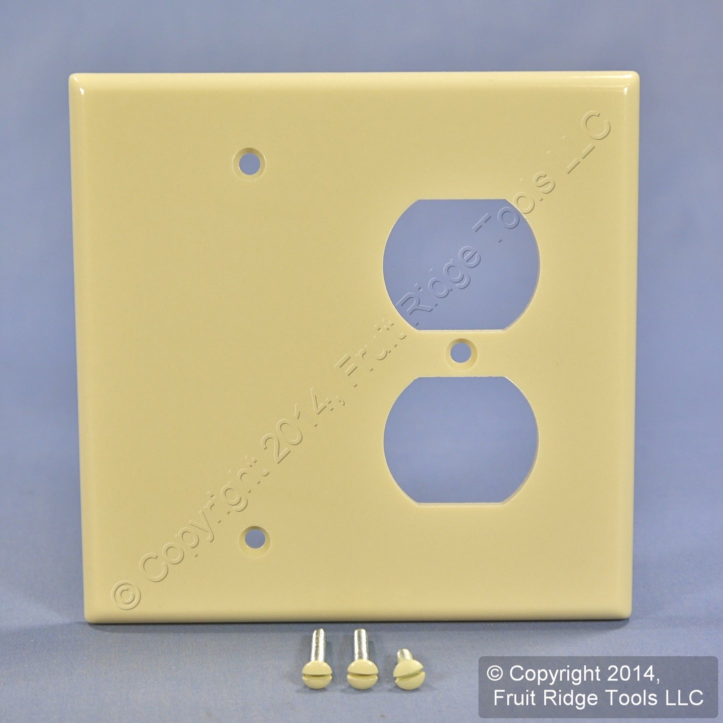 Leviton Midway Ivory Residential Blank Receptacle Combo Cover Wallplate 80508-I