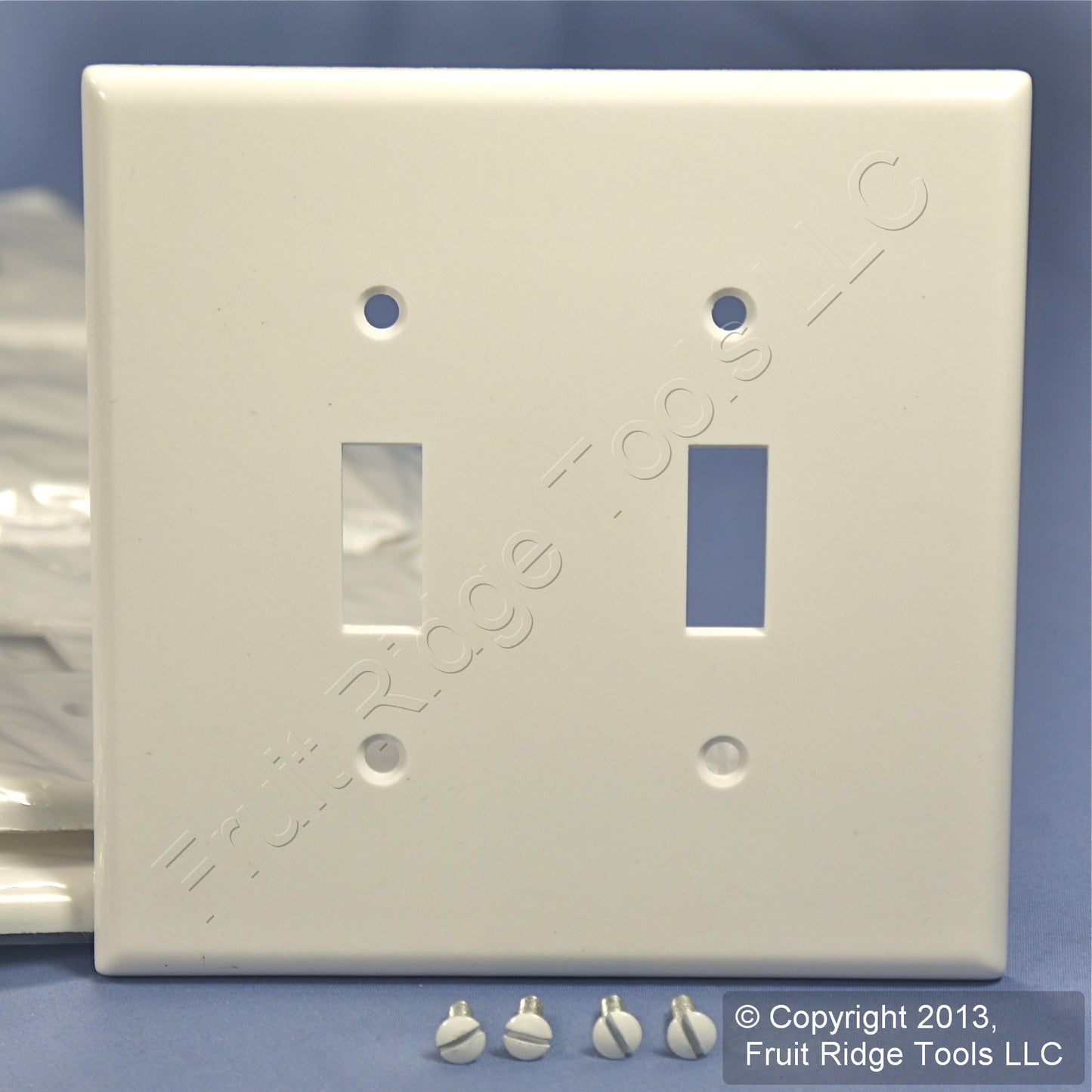Leviton 80509-W White 2-Gang Toggle Switch Plastic Midway Wallplate Covers 25pcs