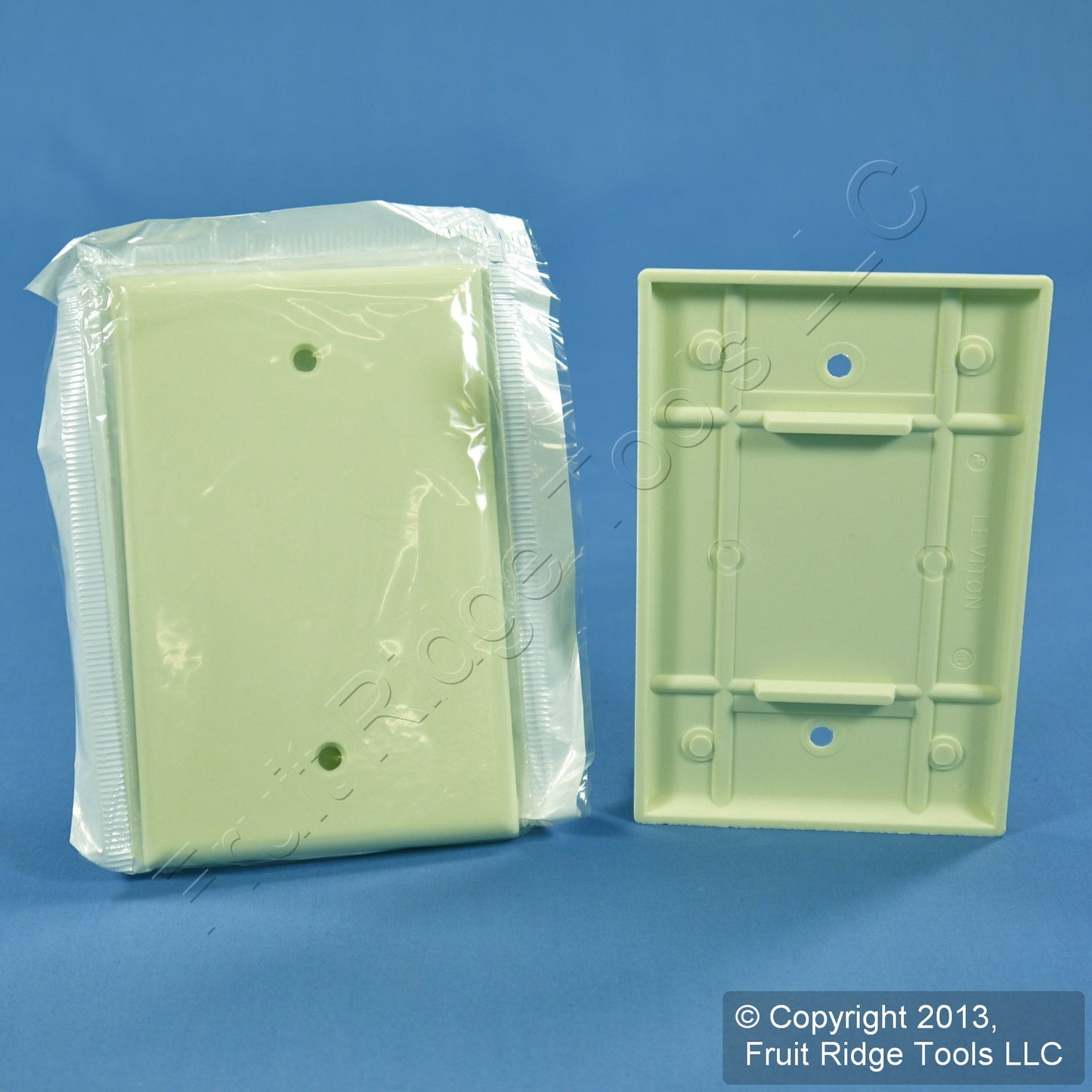 Leviton 80514-A Almond 1-Gang Blank Plastic Midway Wallplate Cover Box Mount 3pc