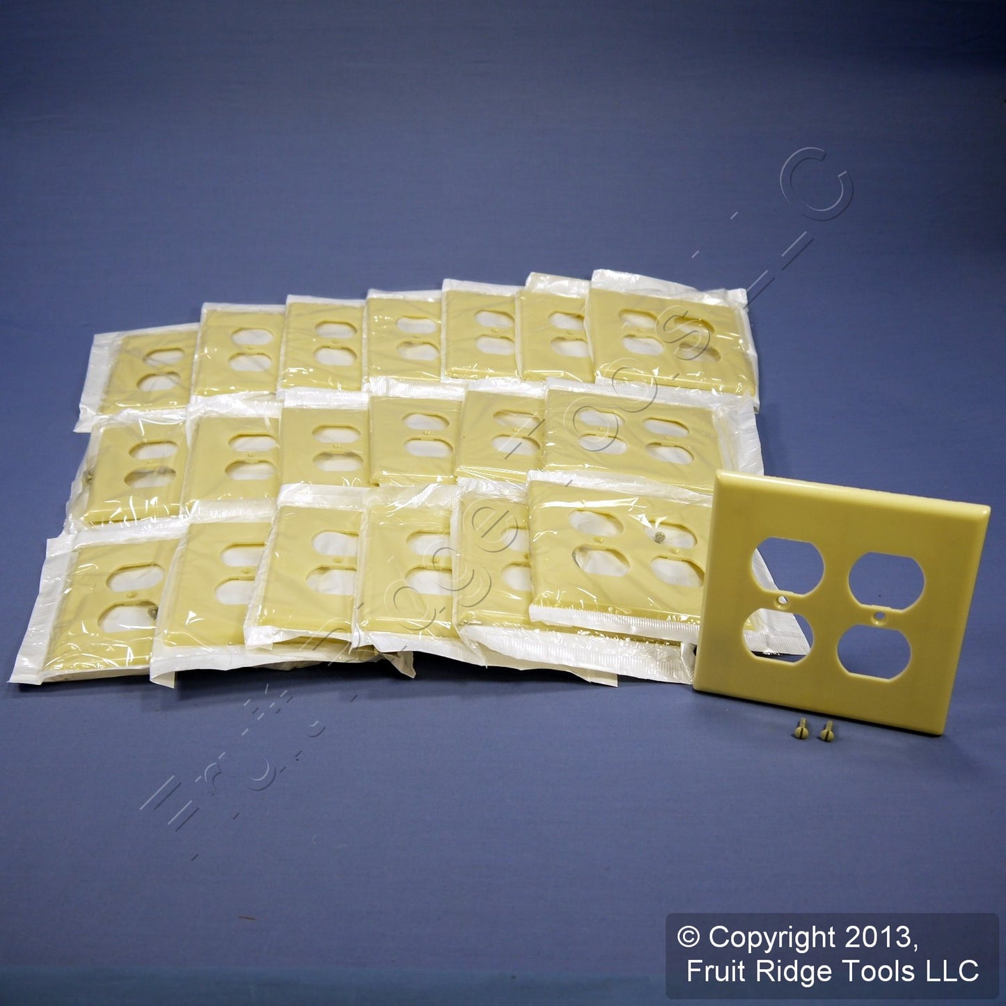 Leviton 80516-I Ivory 2-Gang Duplex Outlet Plastic Midway Wallplate Covers 20pcs