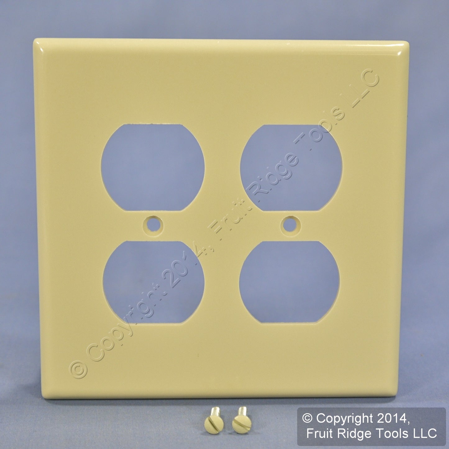 Leviton 80516-I Ivory 2-Gang Duplex Outlet Plastic Midway Wallplate Cover Plate