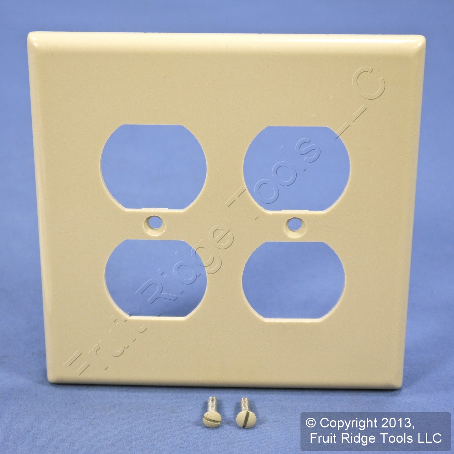Leviton 80516-I ivory 2-Gang Duplex Outlet Plastic Midway Wallplate Cover 2-pack