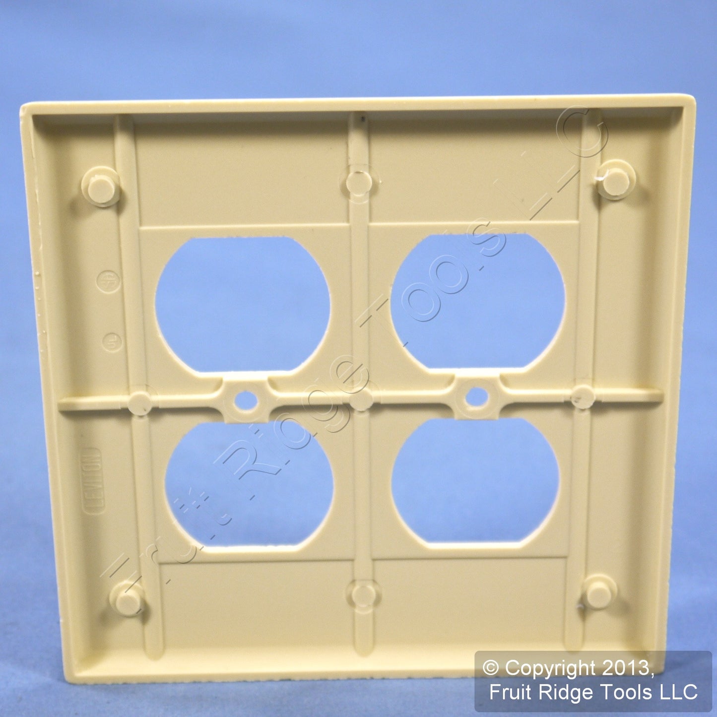 Leviton 80516-I ivory 2-Gang Duplex Outlet Plastic Midway Wallplate Cover 2-pack
