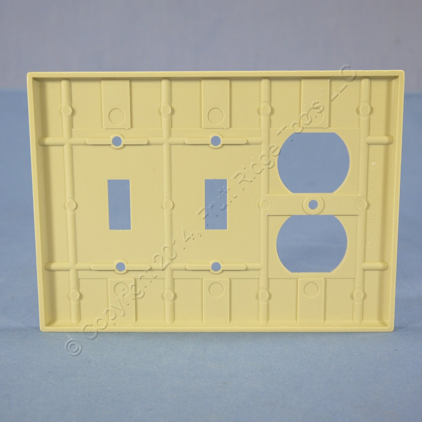 Leviton 80521-I Ivory 3-Gang Toggle Switch Duplex Outlet Midway Wallplate Cover