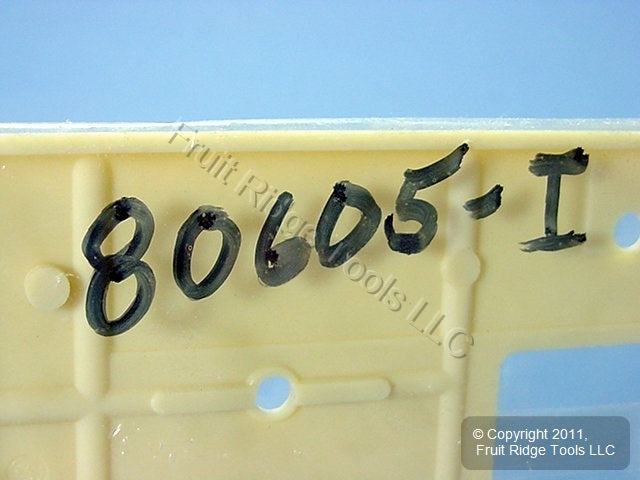 Leviton 80605-I Ivory 2-Gang Toggle Switch Decora Plastic Midway Wallplate Cover