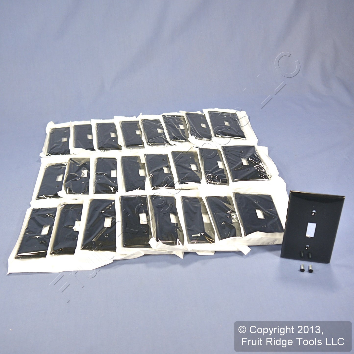 Leviton 80701-E Black 1-Gang Toggle Switch Unbreakable Nylon Wallplates 25pcs