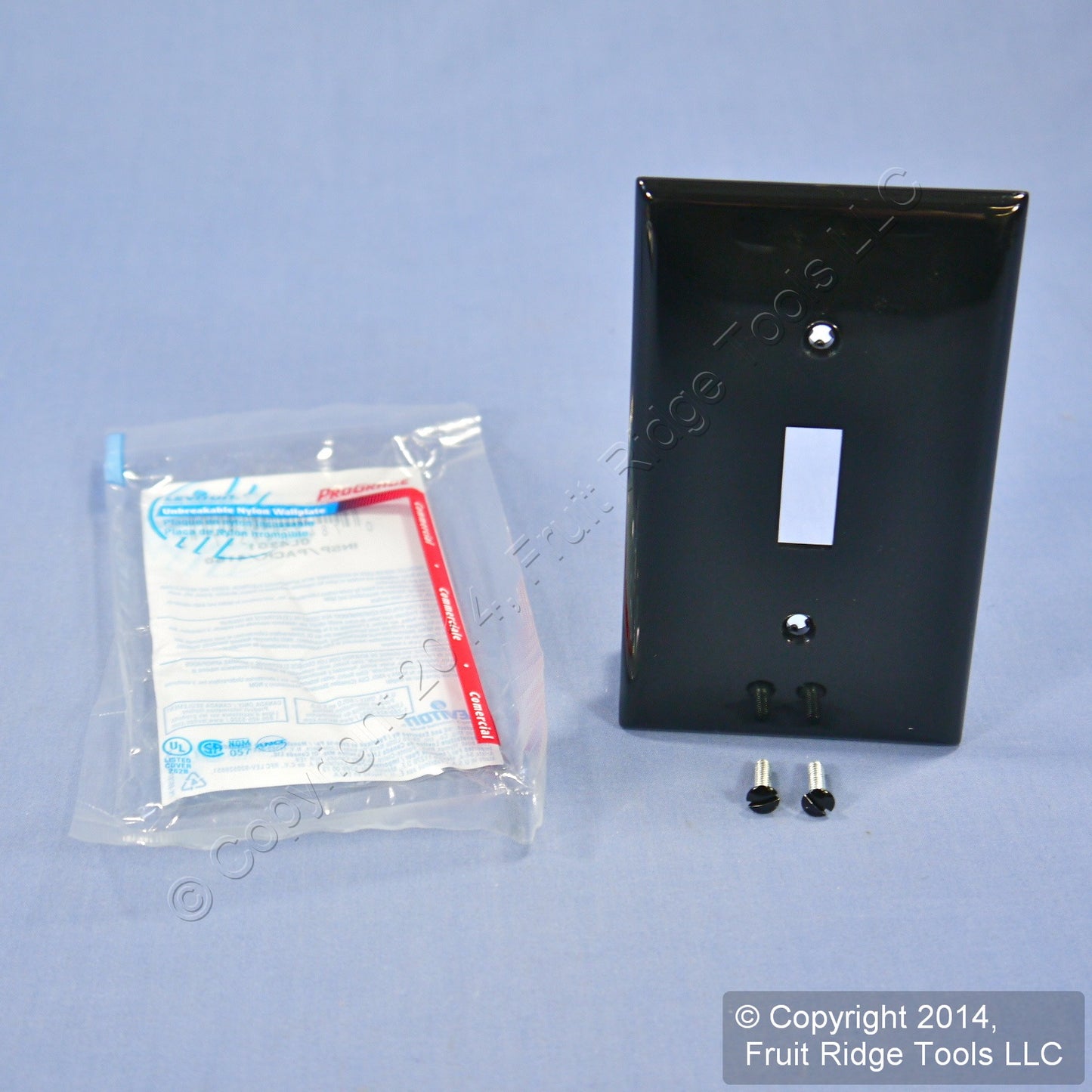 Leviton 80701-E Black 1-Gang Toggle Unbreakable Nylon Standard Wallplate Cover