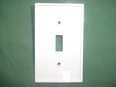 Leviton 80701-W White 1-Gang Toggle Switch Unbreakable Nylon Wallplates 25pcs