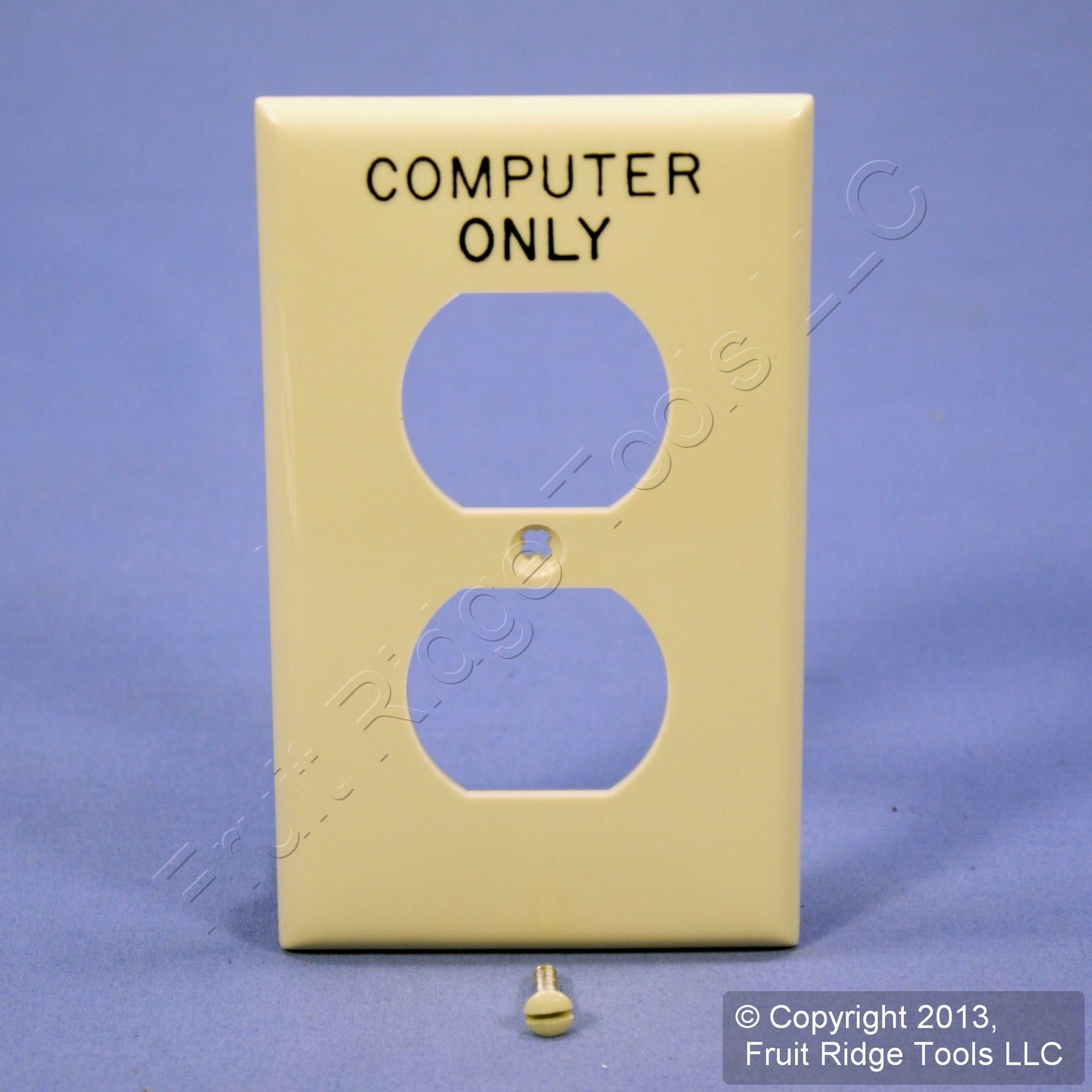 Leviton 80703-COI Ivory 1-Gang Duplex Unbreakable Nylon Standard Wallplate Cover