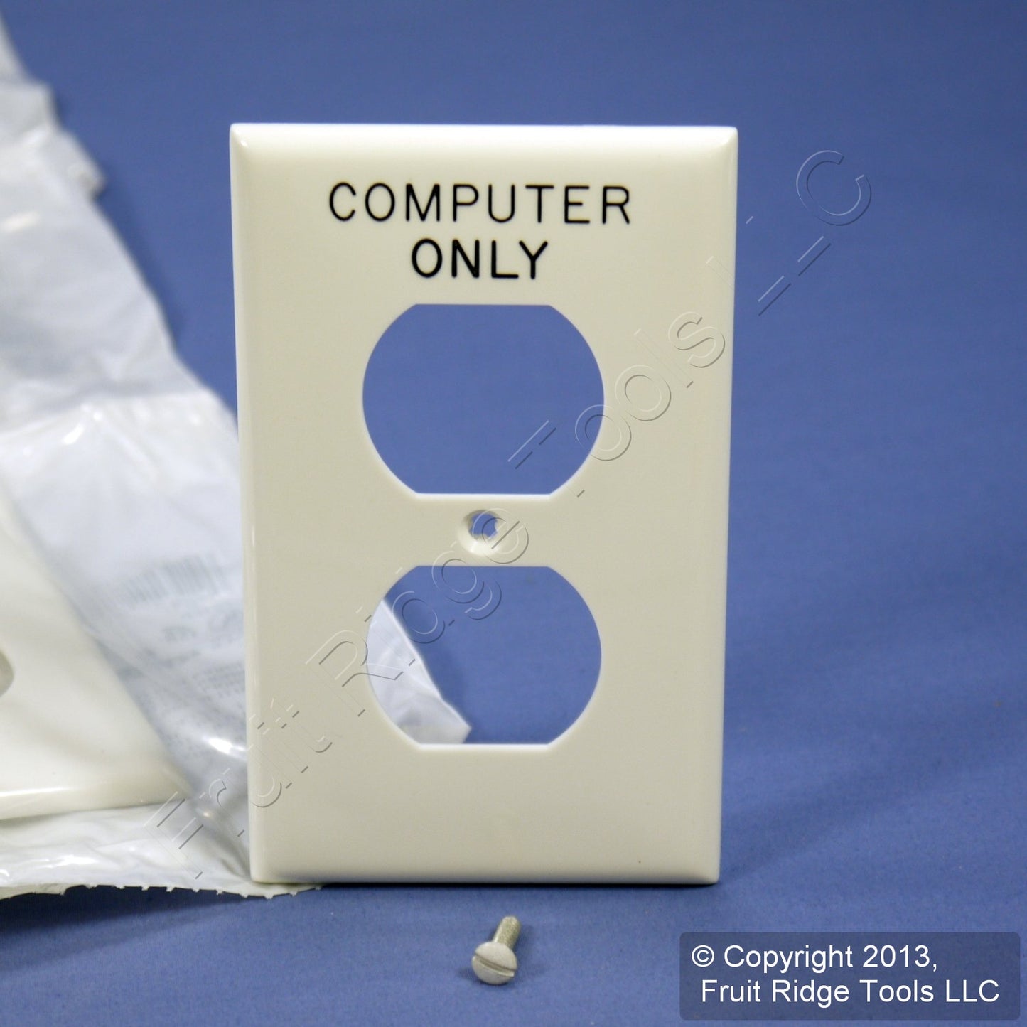 Leviton 80703-COW White 1-Gang Duplex Unbreakable Nylon Wallplate Cover 20pcs