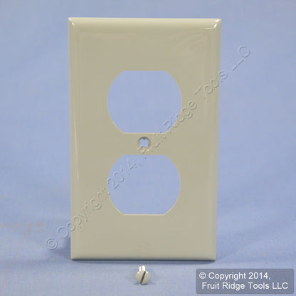 Leviton 80703-GY Gray 1-Gang Duplex Unbreakable Nylon Standard Wallplate Cover