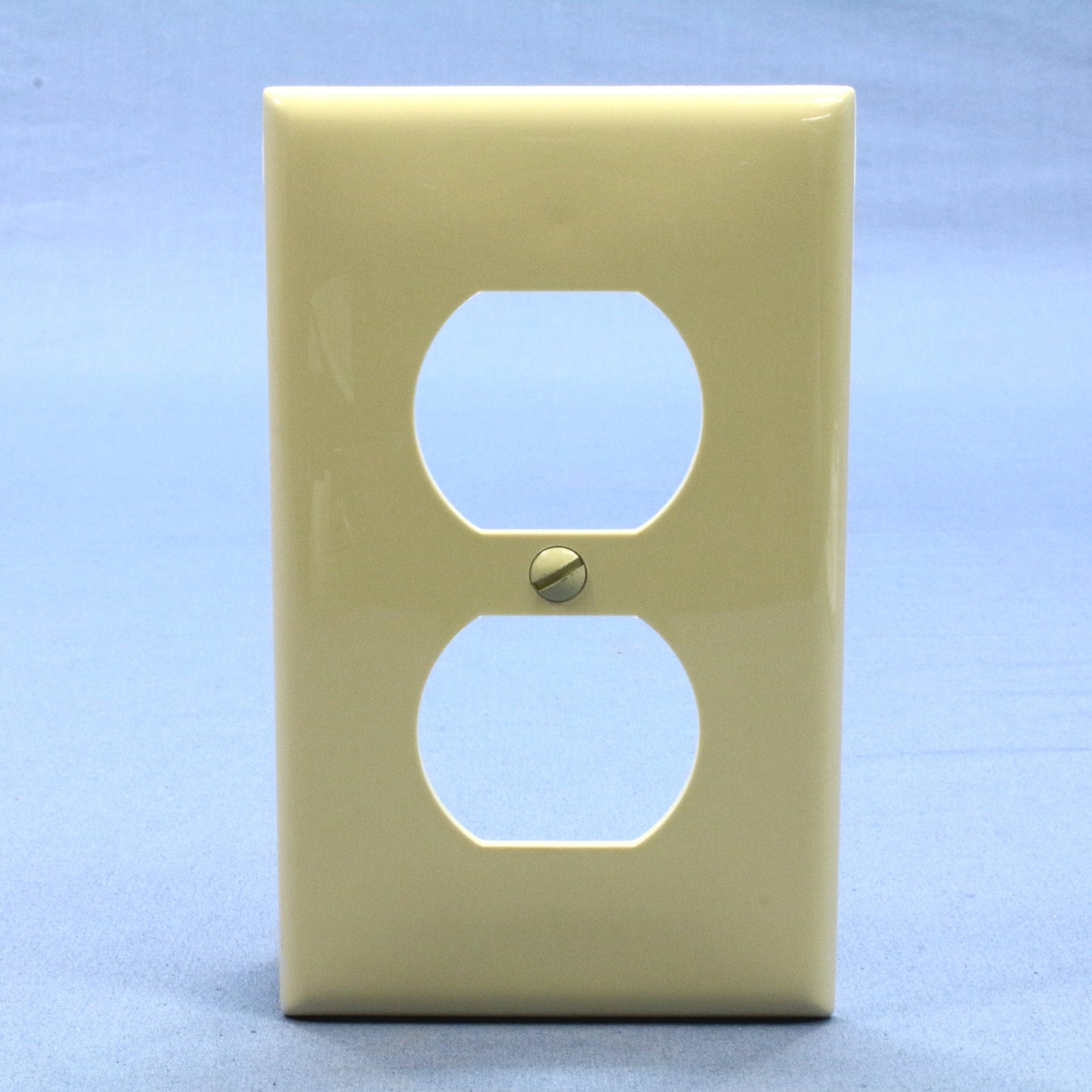 Leviton 80703-I Ivory Duplex Receptacle Standard Unbreakable Wallplates 10-Pack