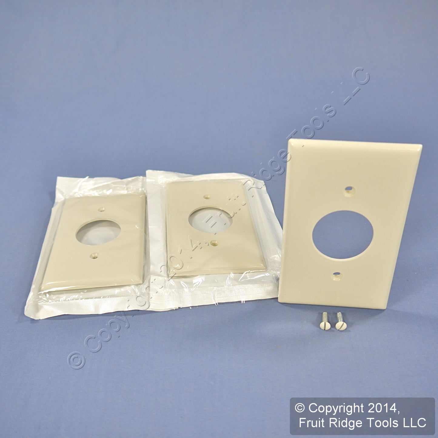 Leviton 80704-T Lt Almond 1-Gang 1.406" Outlet Unbreakable Wallplate Cover 3pcs