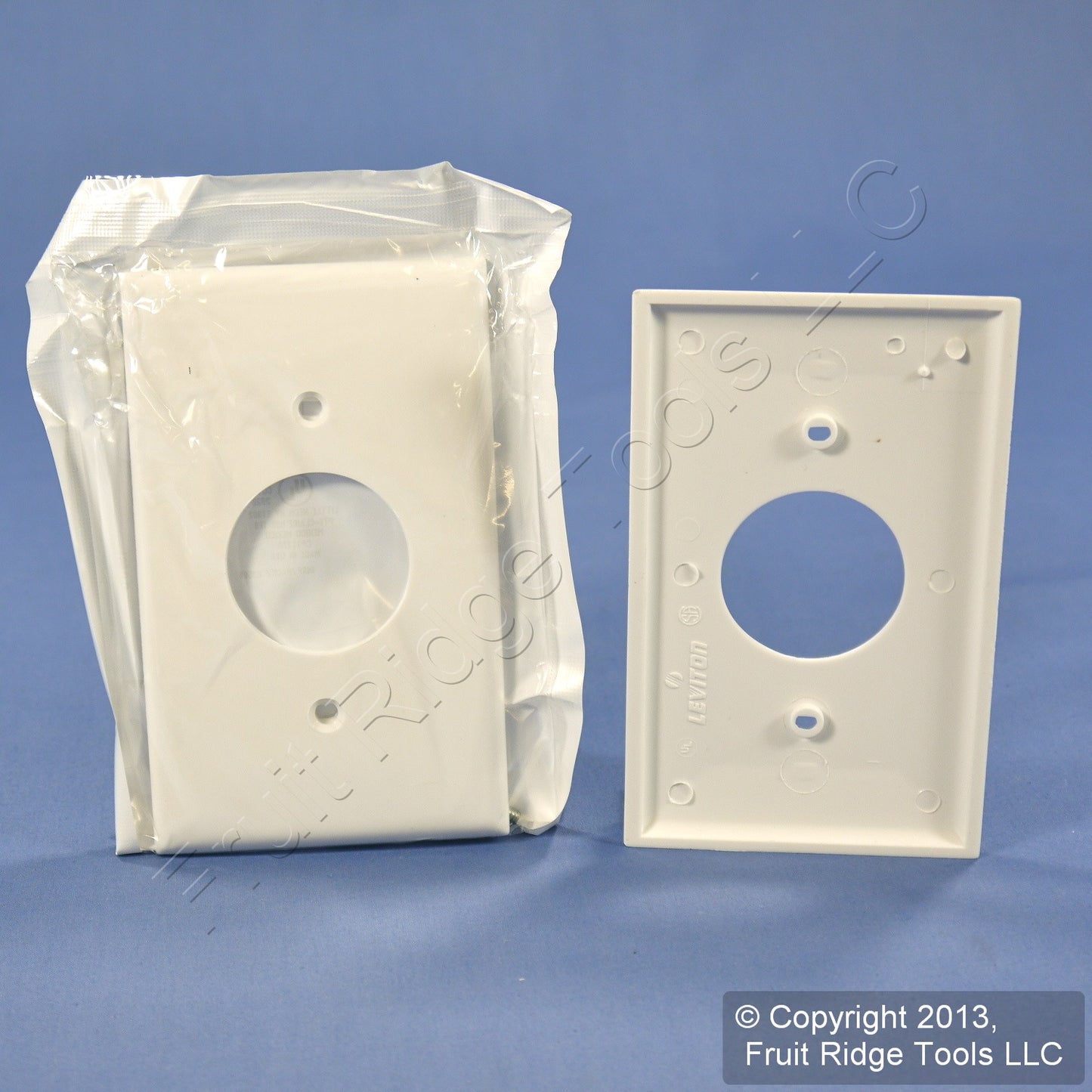 Leviton 80704-W White 1-Gang 1.406in. Outlet Unbreakable Wallplate Cover 25pcs