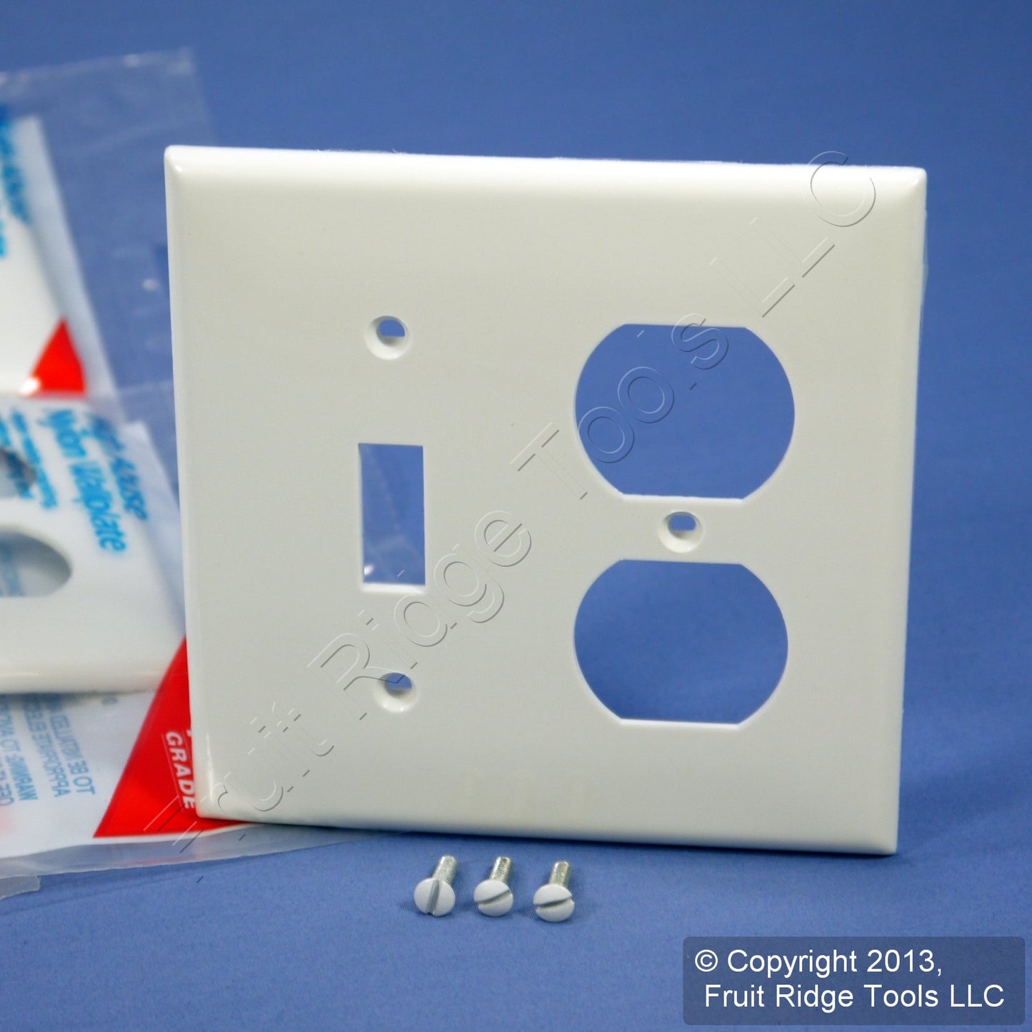 Leviton 80705-W White 2-Gang Toggle Switch Outlet Nylon Wallplate Covers 15-Pack