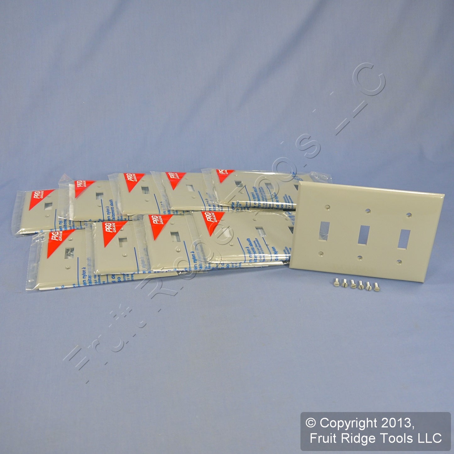Leviton 80711-GY Gray 3-Gang Toggle Switch Unbreakable Nylon Wallplates 10pcs