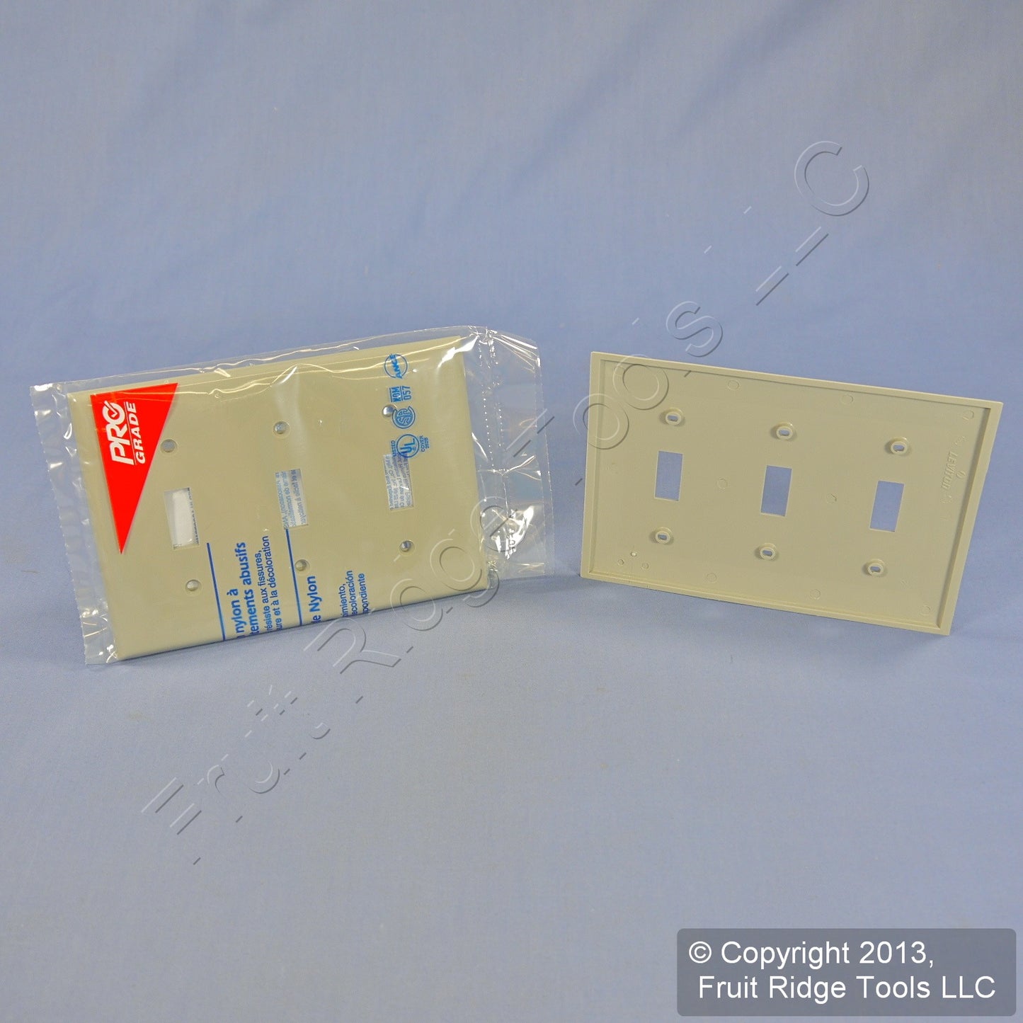Leviton 80711-GY Gray 3-Gang Toggle Switch Unbreakable Nylon Wallplates 10pcs